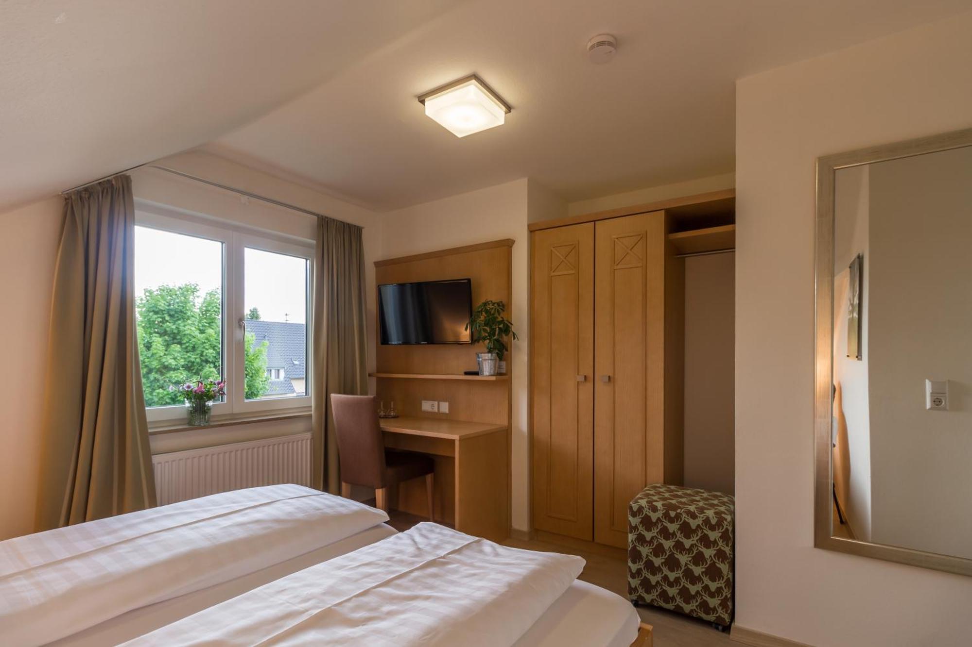 Gaestehaus Burgblick Bisingen Rom bilde
